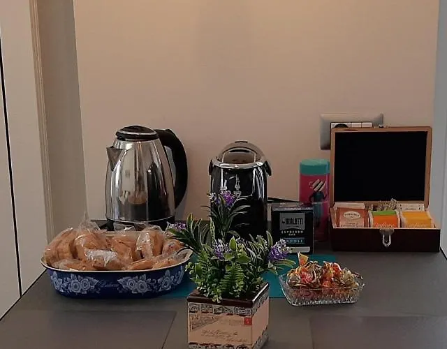 Casa Alex Ausy, Moderno Monolocale Con Balcone,self Check-in,wifi Free Apartment *