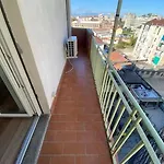 Casa Alex Ausy, Moderno Monolocale Con Balcone,self Check-in,wifi Free